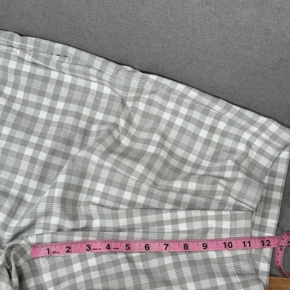 Nike Golf Mens Shorts Size 38 Gray White UV Chino Core Performance Gingham Plaid